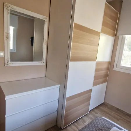 Efi House Apartment
