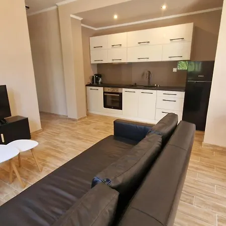 Efi House Apartment Alepou