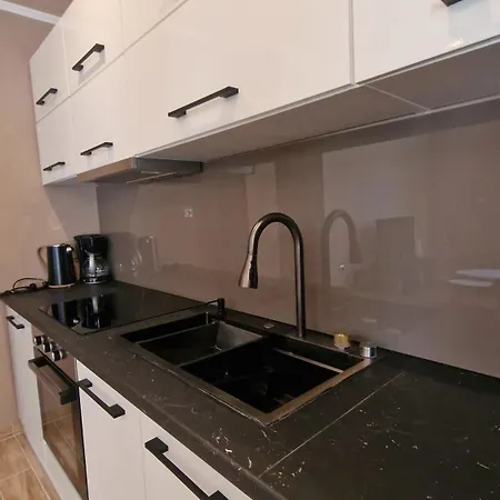 Apartment Efi House *